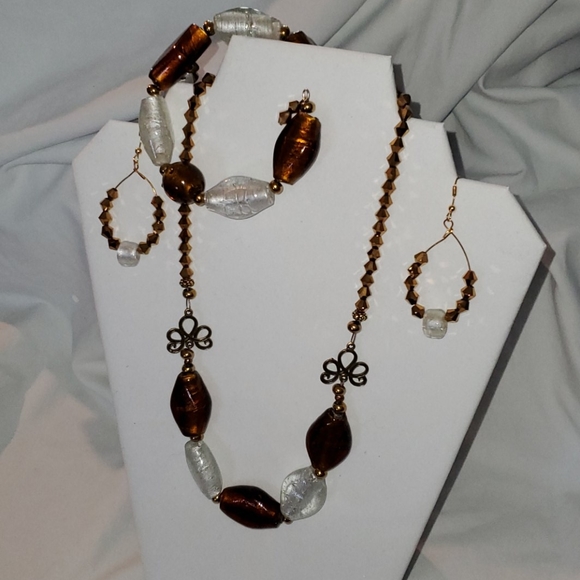 Vanilla Brown - Picture 2 of 3